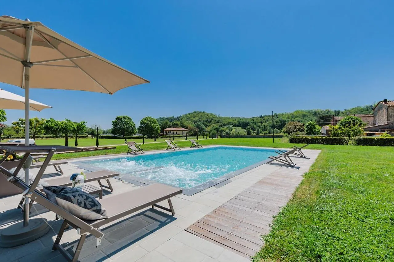 Nonno Giulivo Farmhouse, With Private Pool Capannori