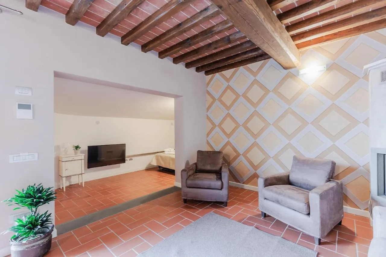 Nonno Giulivo Farmhouse, With Private Pool Capannori Italy