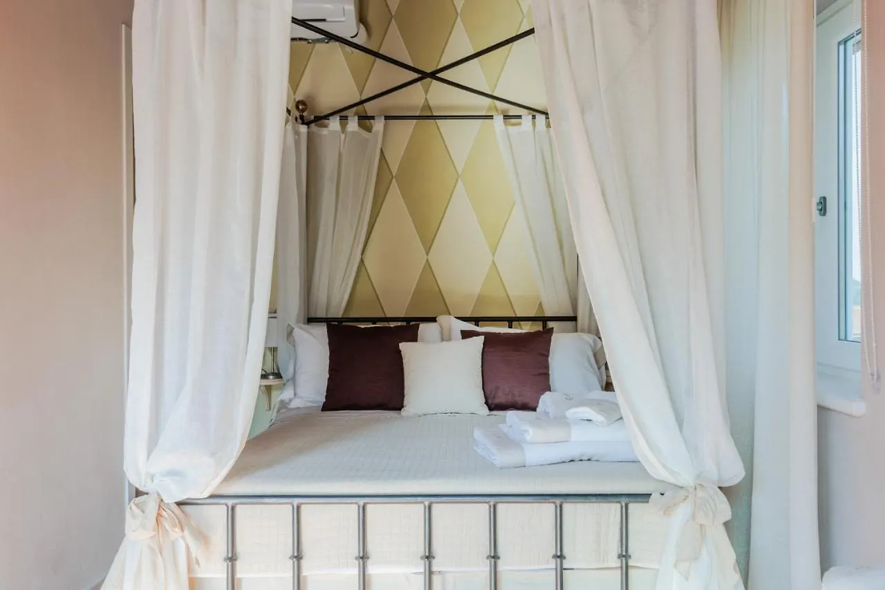 Nonno Giulivo Farmhouse, With Private Pool Capannori