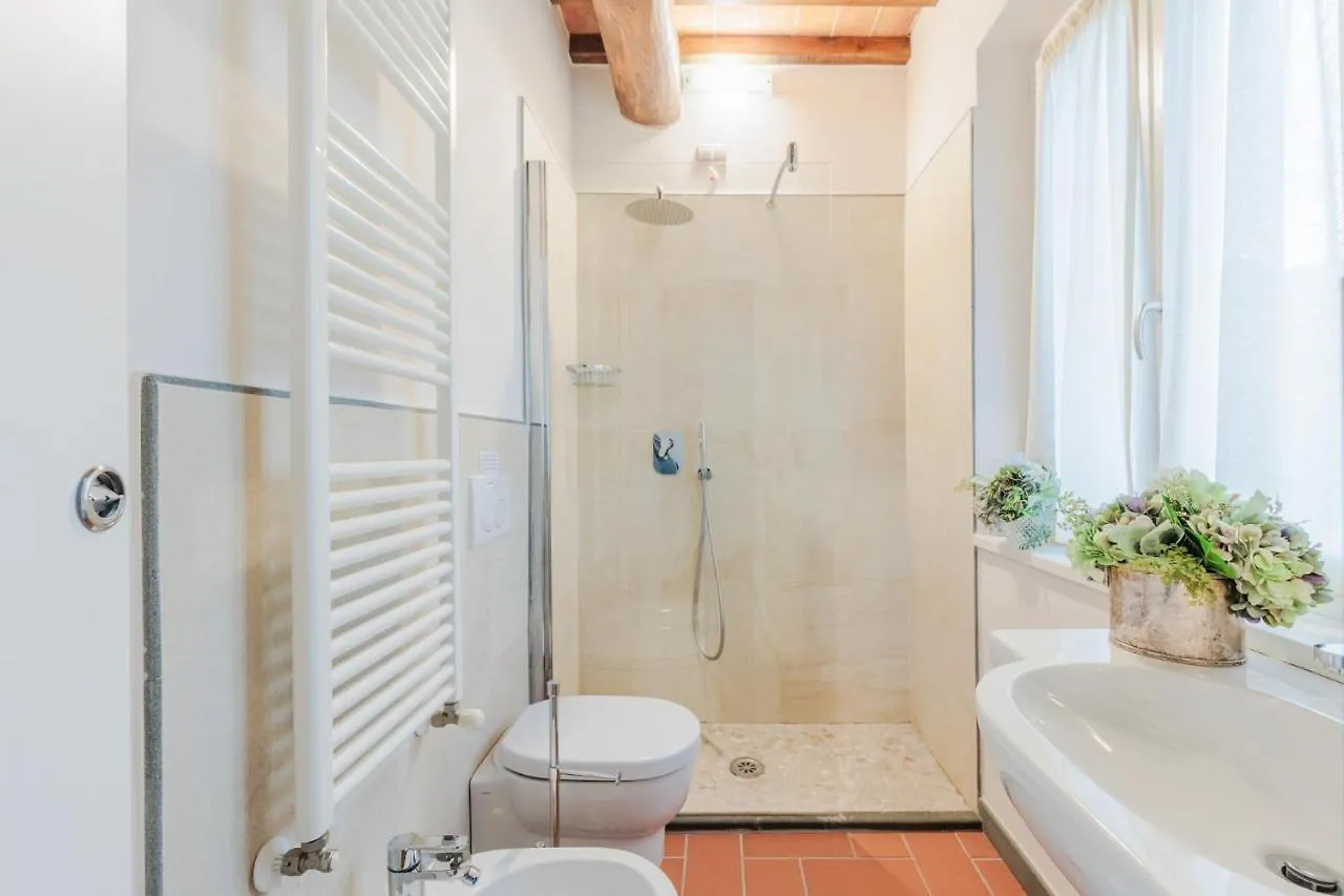 Nonno Giulivo Farmhouse, With Private Pool Capannori