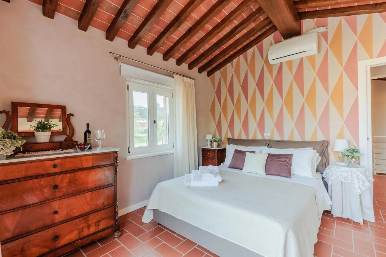 Nonno Giulivo Farmhouse, With Private Pool Capannori